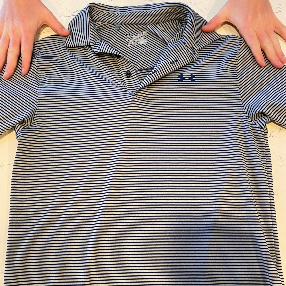 Striped under armor polo size: small